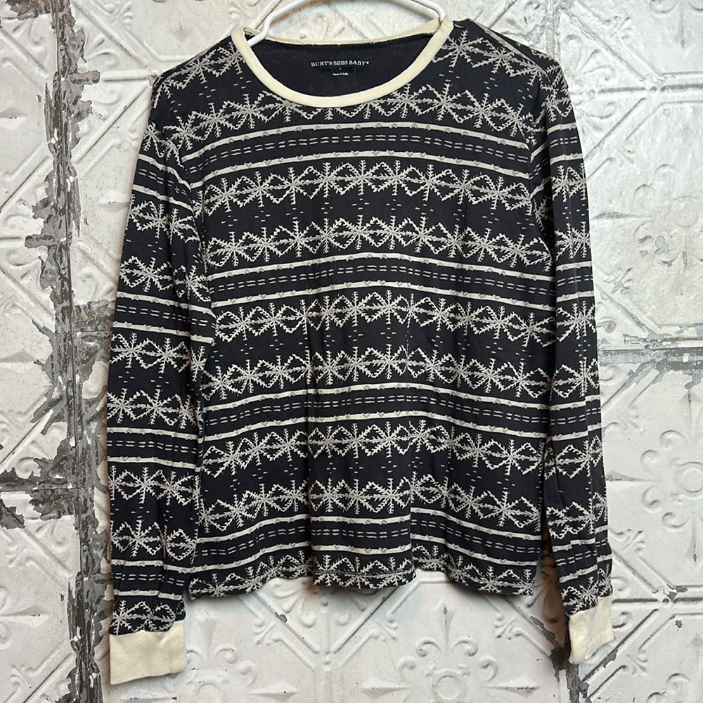 Burt's Bees  gray and Cream snowflake Patterned fair isle pajama Shirt